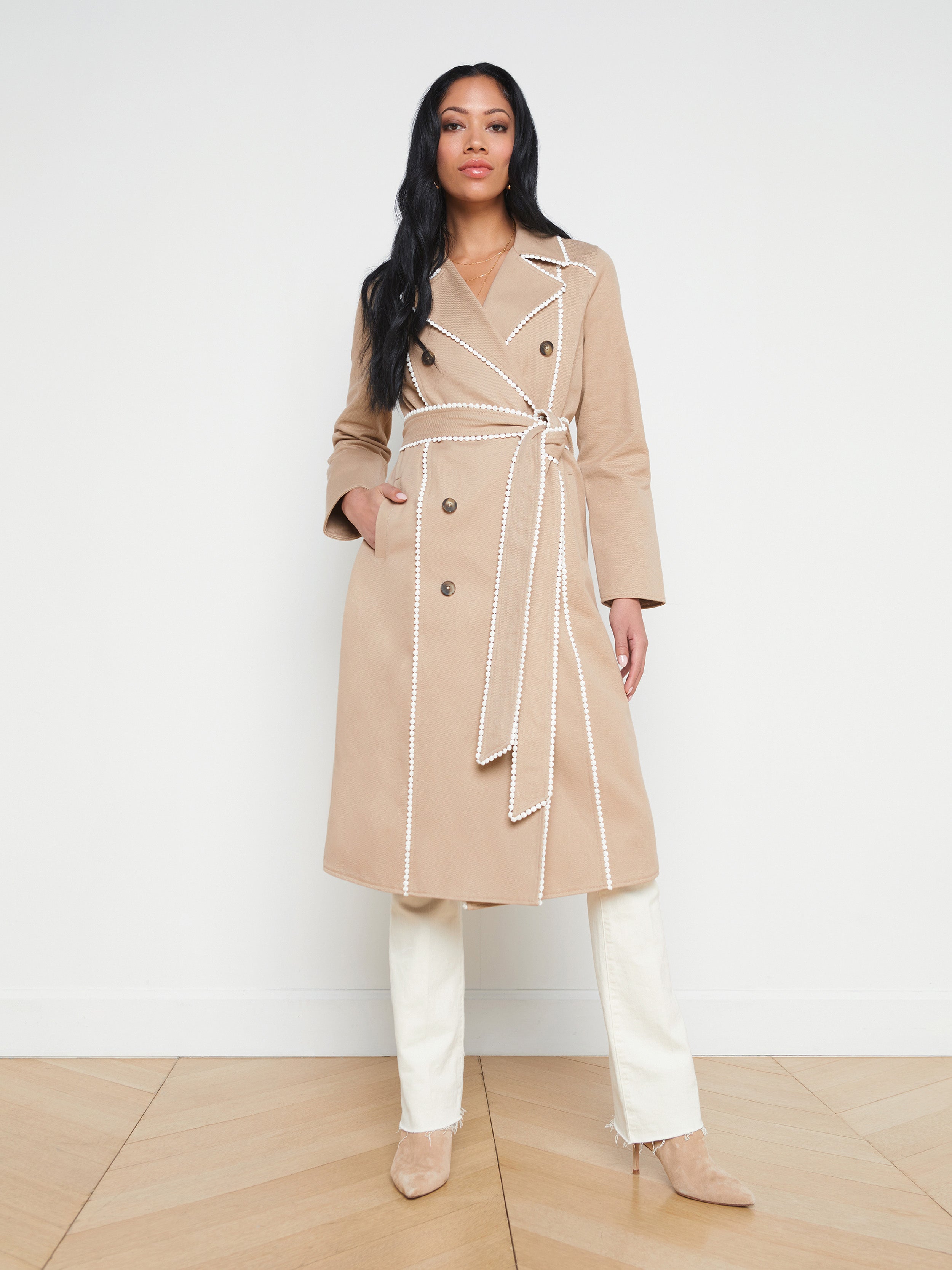 L'AGENCE - Venus Cotton Trench Coat with Trim in Almond