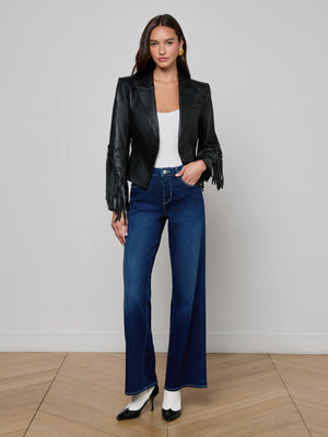 فاشتي السترة الجلدية