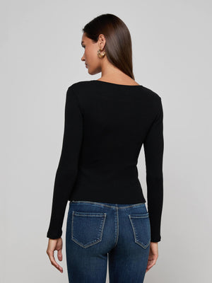 القرمزي scoopneck تي شيرت