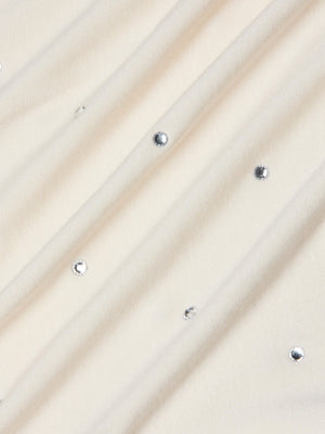 폭풍우 장식 된 티