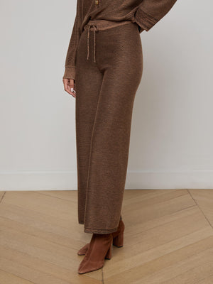 فريا متماسكة بانت