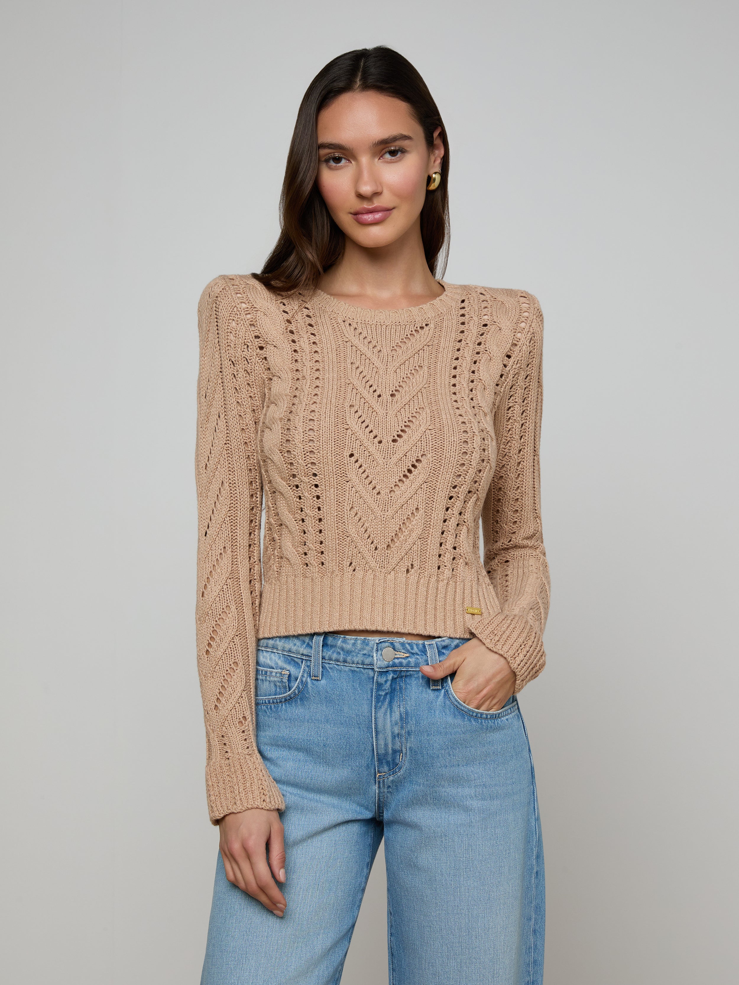 【BEIGE】Knit-sew pullover Mio Cabled Pullover in Soft Camel | L'AGENCE