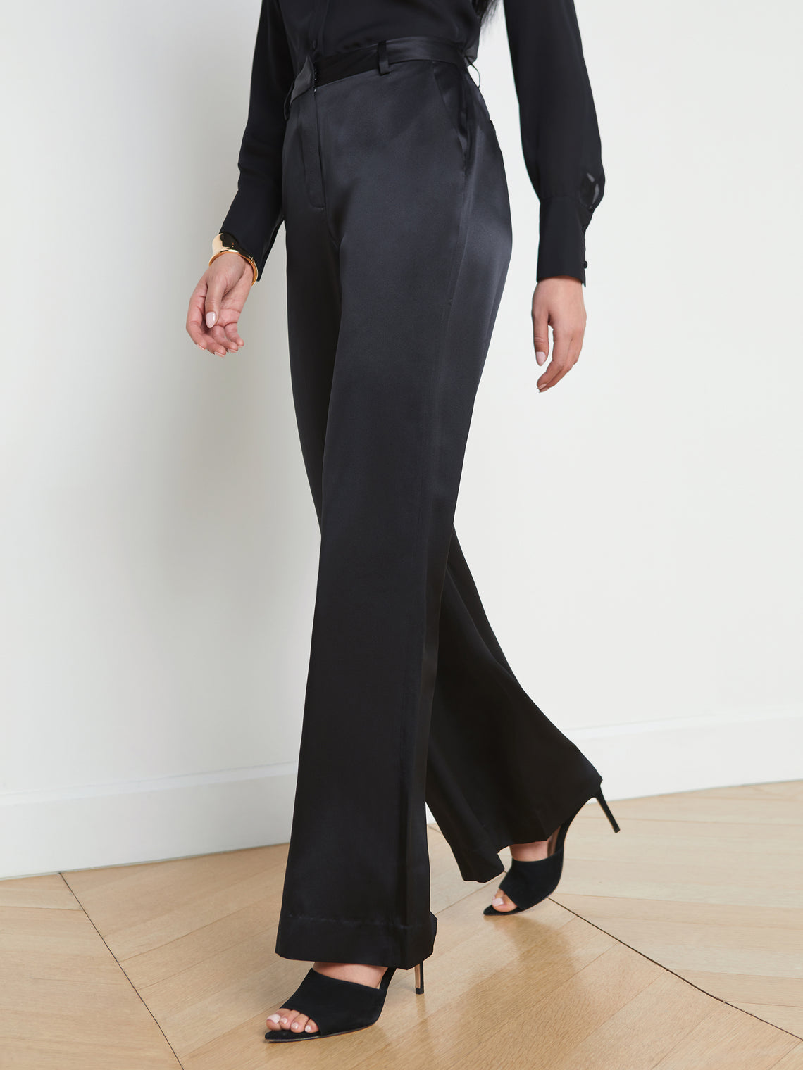 Elegant Silk Clothing - Dresses, Blouses & More | L'AGENCE