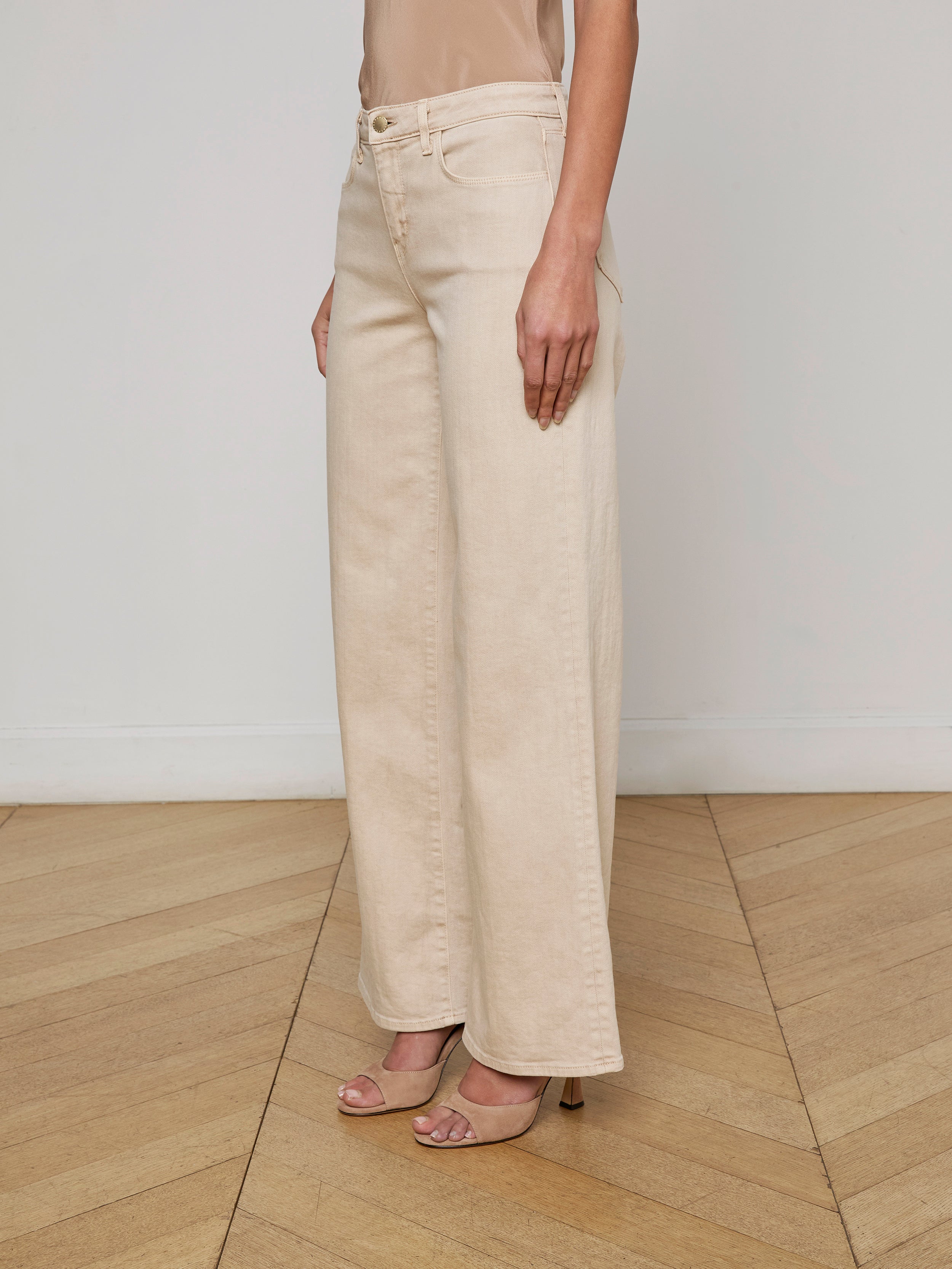 Alicent Wide-Leg Jean