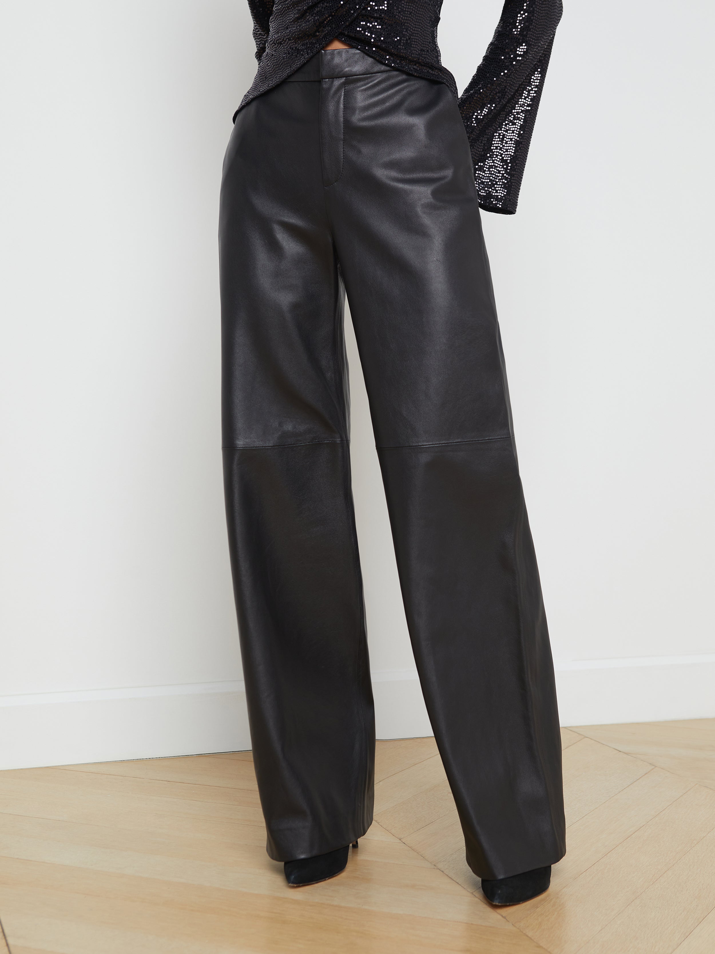 Straight leg leather trouser | Leather Apparel | Women's | Ferragamo DE