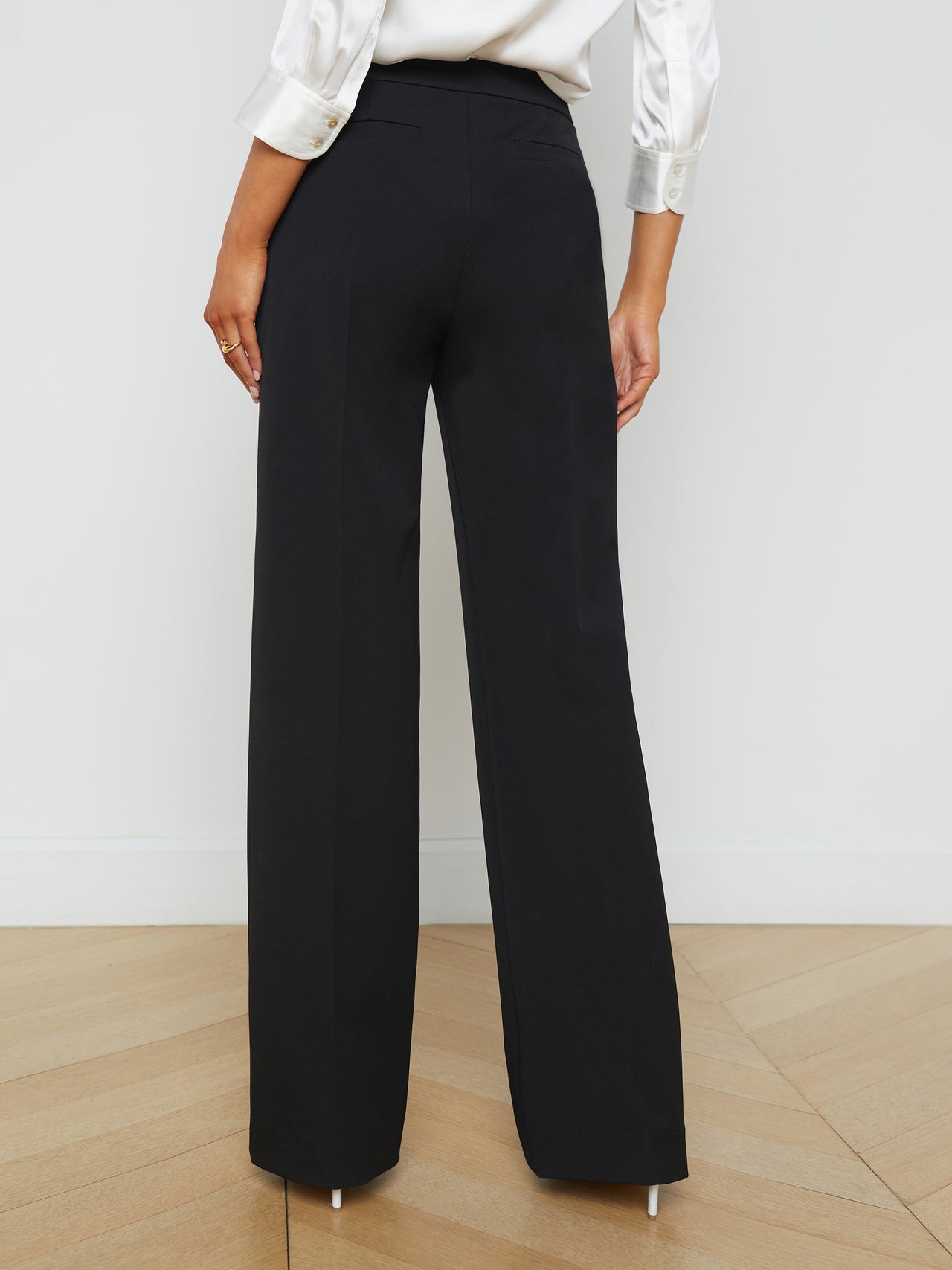 L'AGENCE - Livvy Straight-Leg Trouser in Black