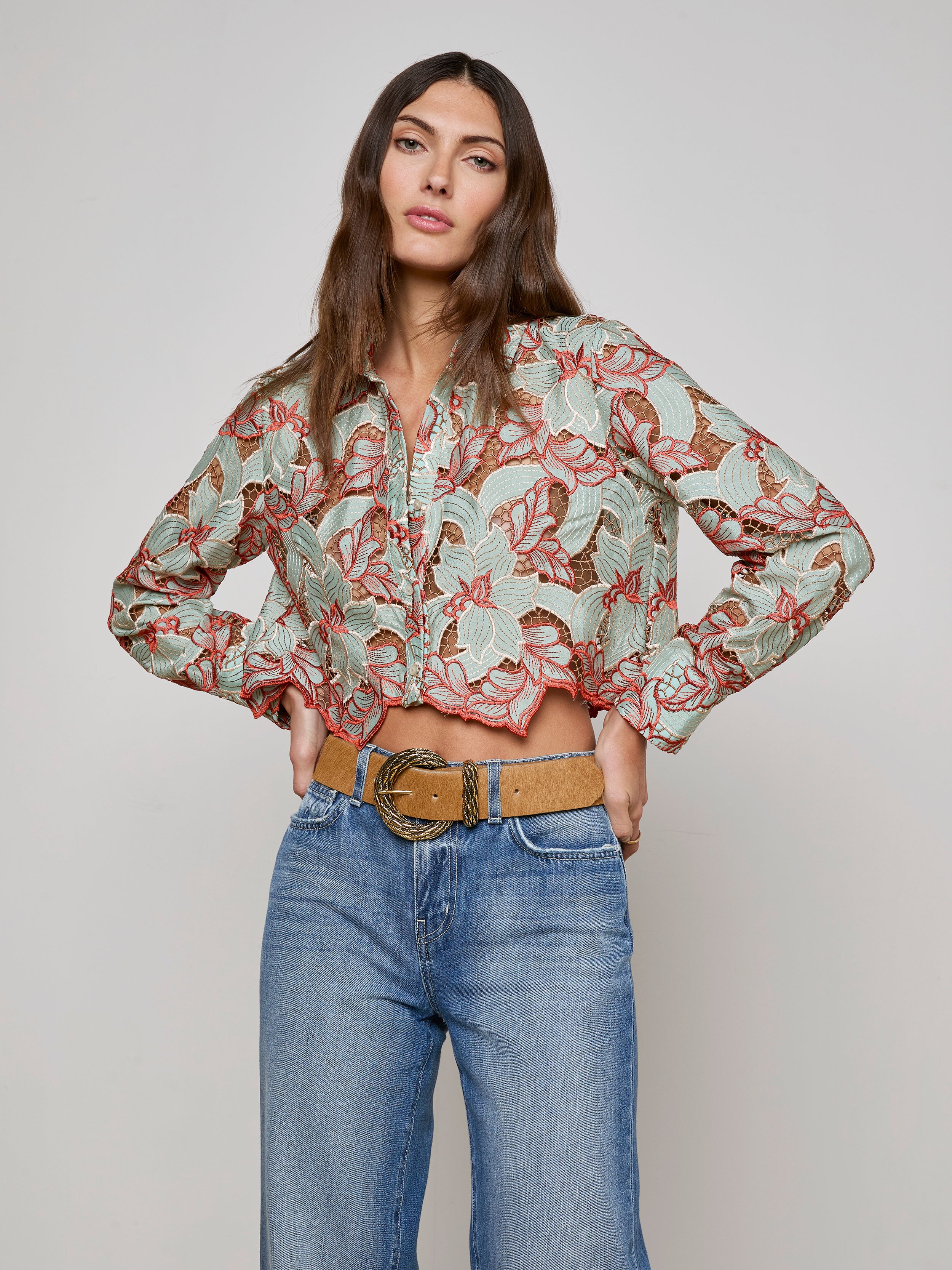 Akemi Cropped Lace Top