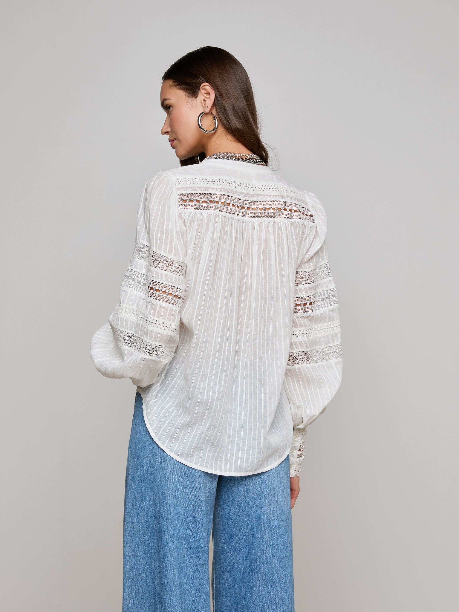 Kiira Blouse White 001