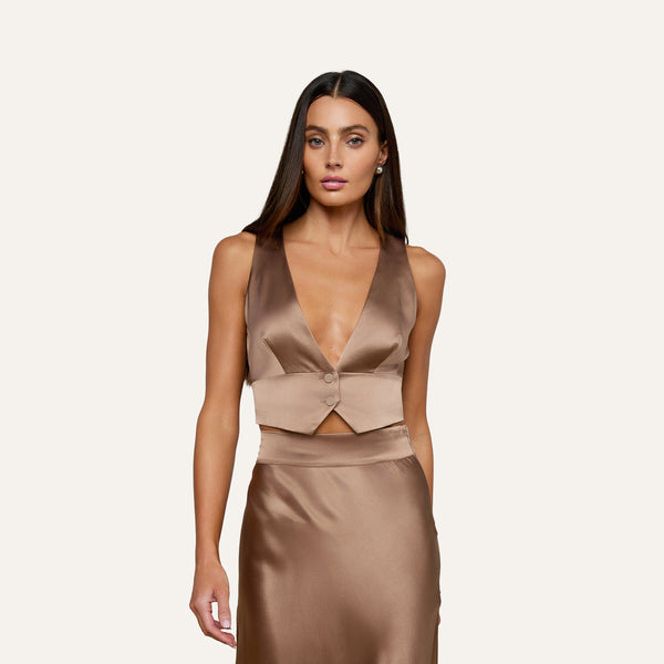 Devony Silk Vest in Portabella | L'AGENCE