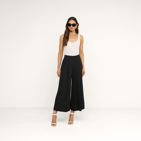 Novalynn Cropped Pleated Pant in Black | L'AGENCE